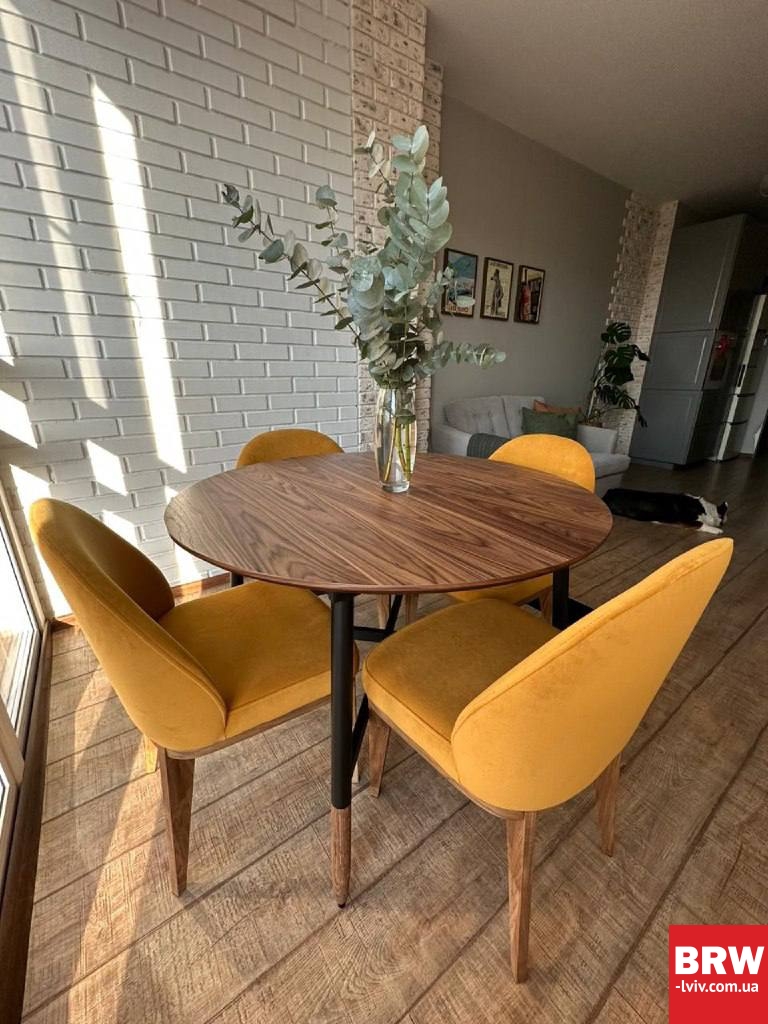 Чому варто обрати круглий стіл?